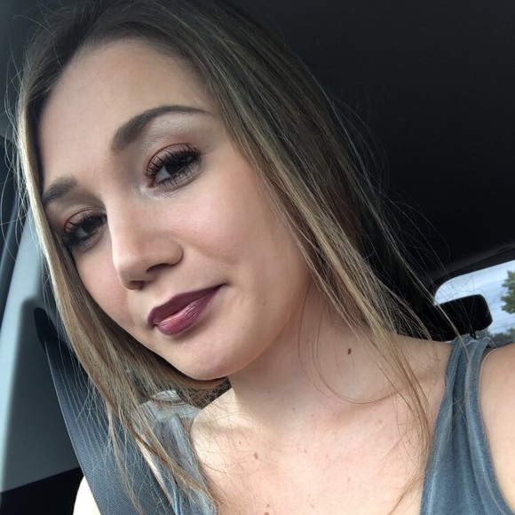 Meet your Posher, Mandy - Picture 1 of 1